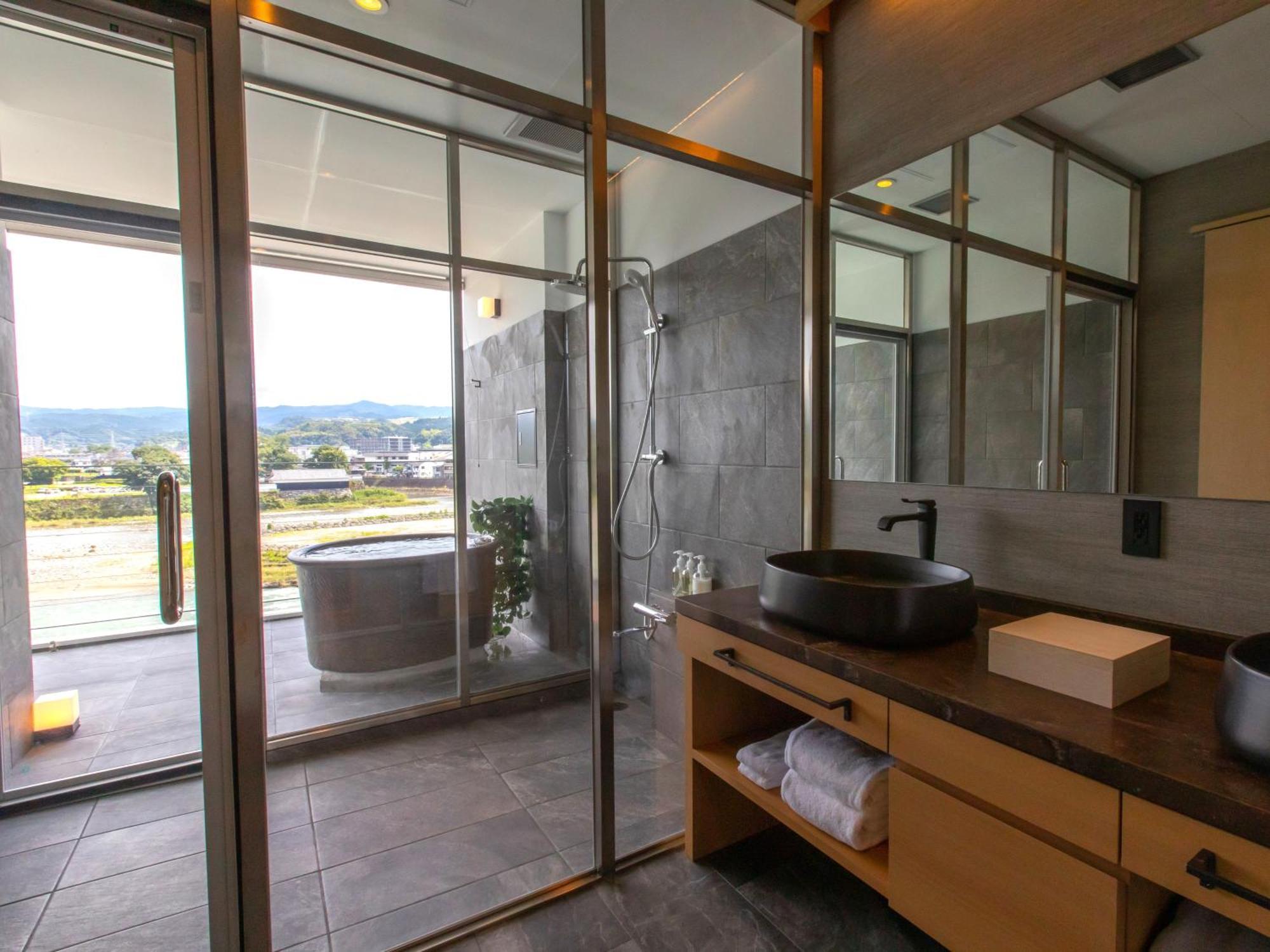 Hitoyoshi Onsen Nabeya Hotel Bagian luar foto