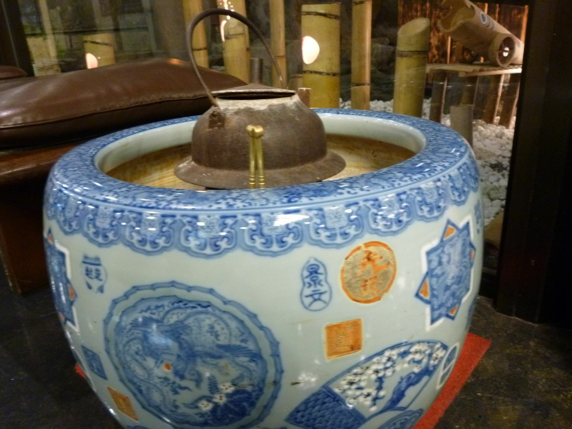 Hitoyoshi Onsen Nabeya Hotel Bagian luar foto